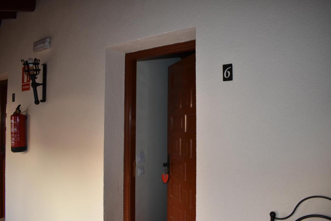 Hotel Rural El Refugio De Los Templarios Cabeza del Buey Exteriör bild